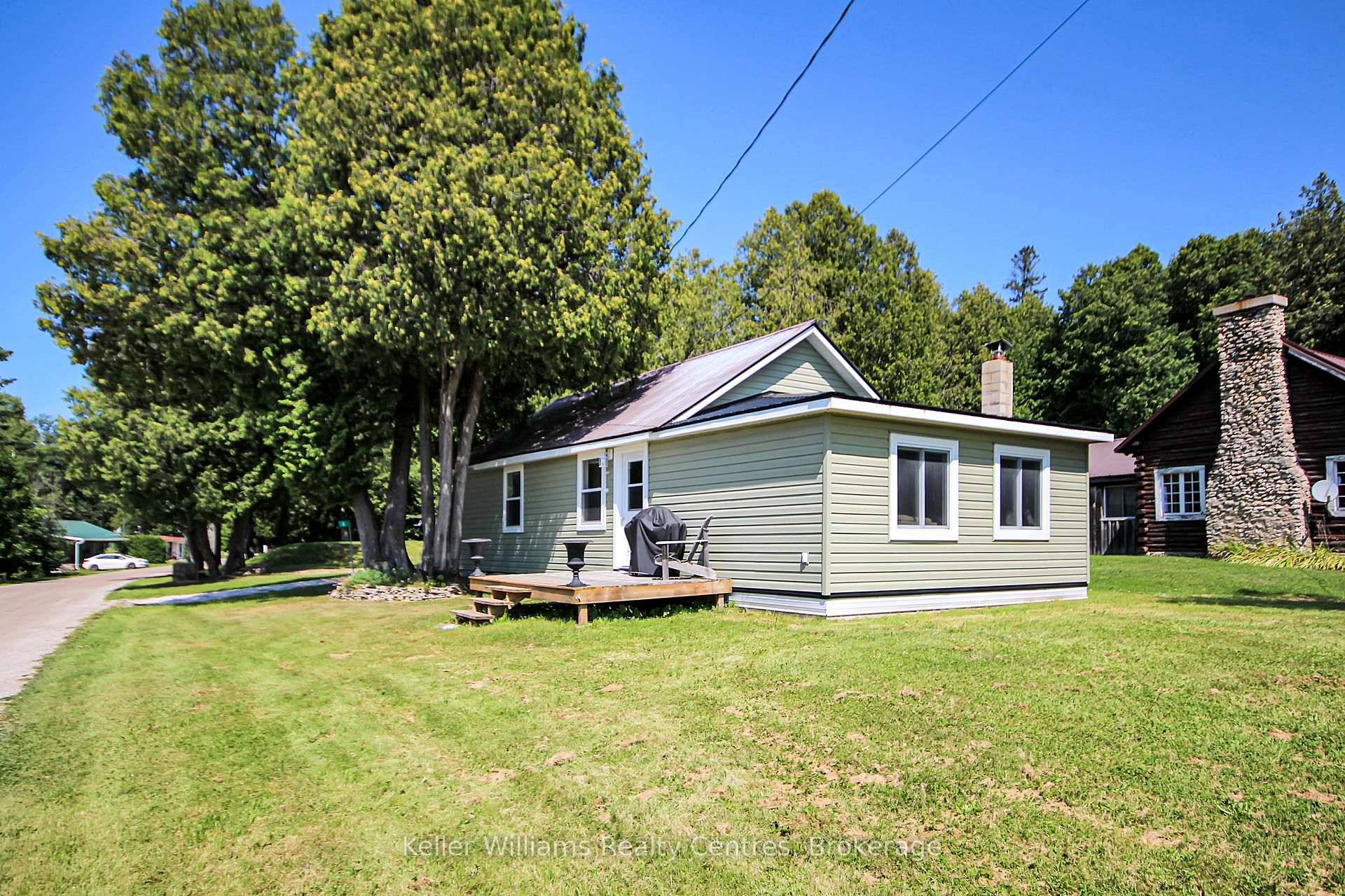 Welcome to this fully furnished, cozy 2 bedroom, 1 bathroom bungalow nestled in the heart of Stokes Bay on the beautiful Northern Bruce Peninsula.