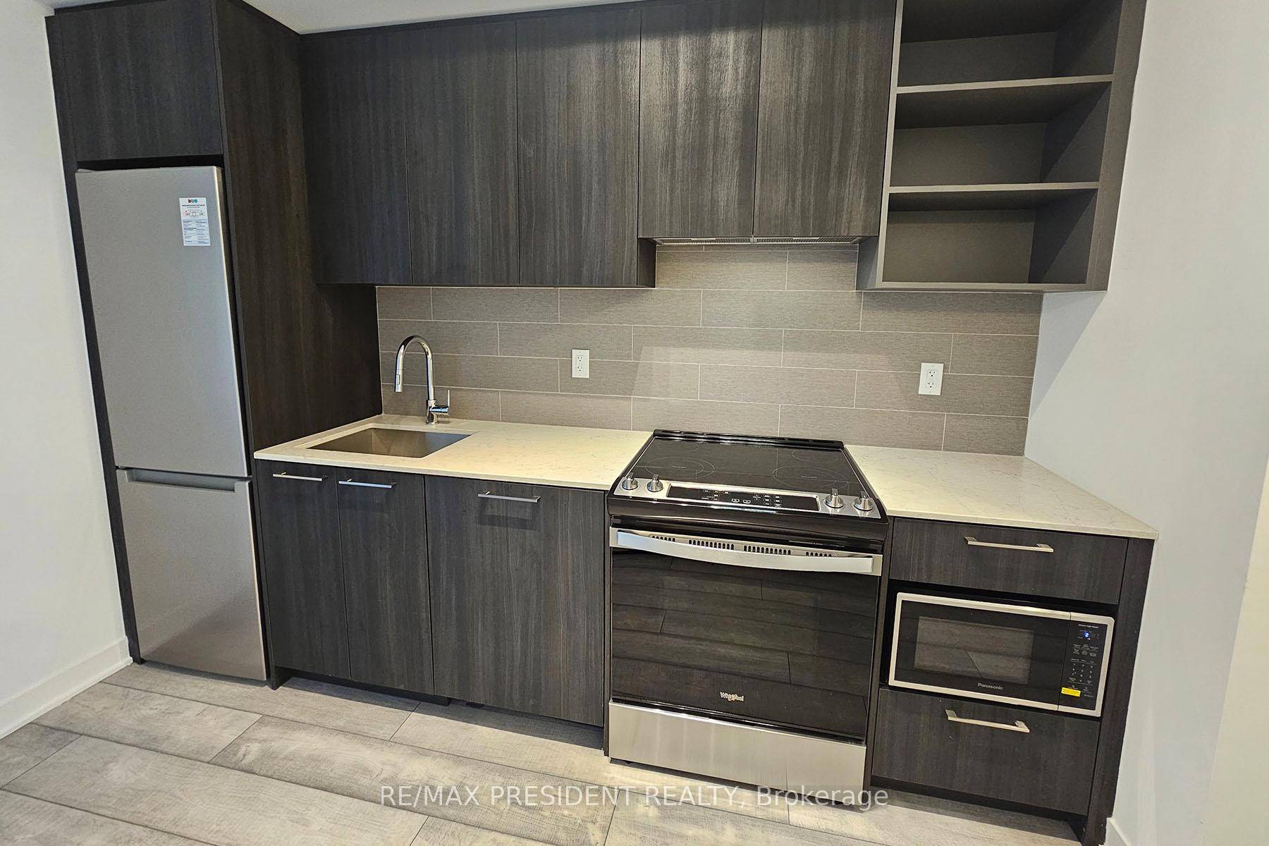 Brand new 1 bedroom condo for lease in Brampton at DUO Condos, includes parking and a locker for extra storage !