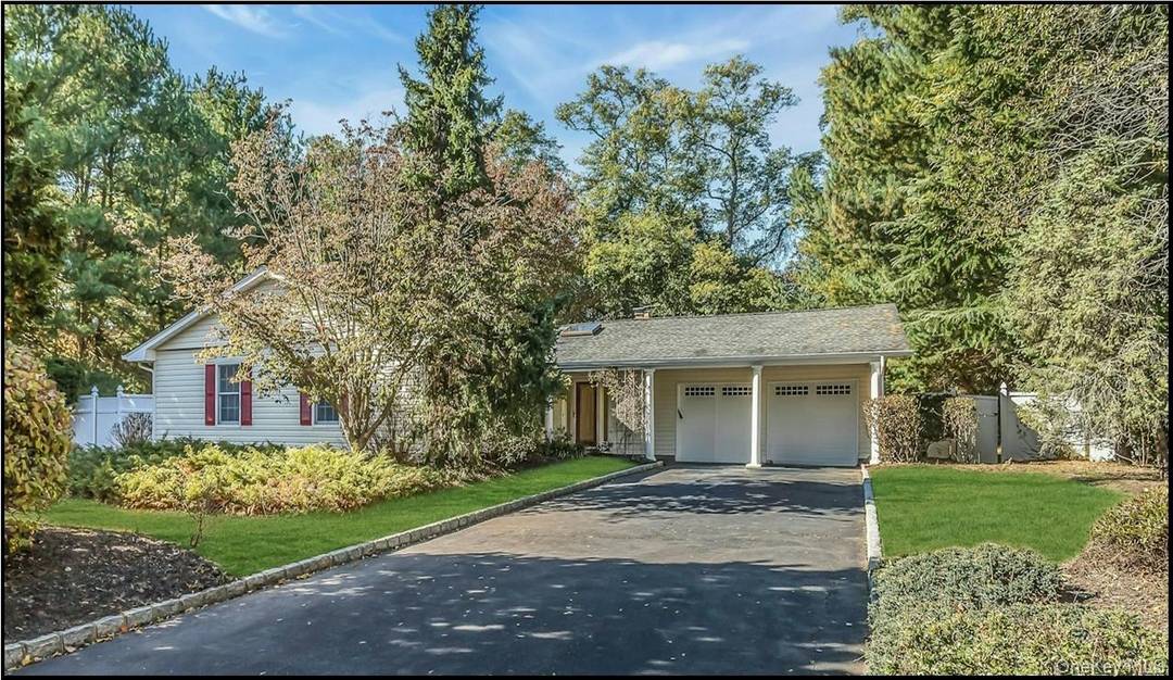 Beautiful Ranch Nestled on a Cul De Sac in Award Winning Three Village School District !