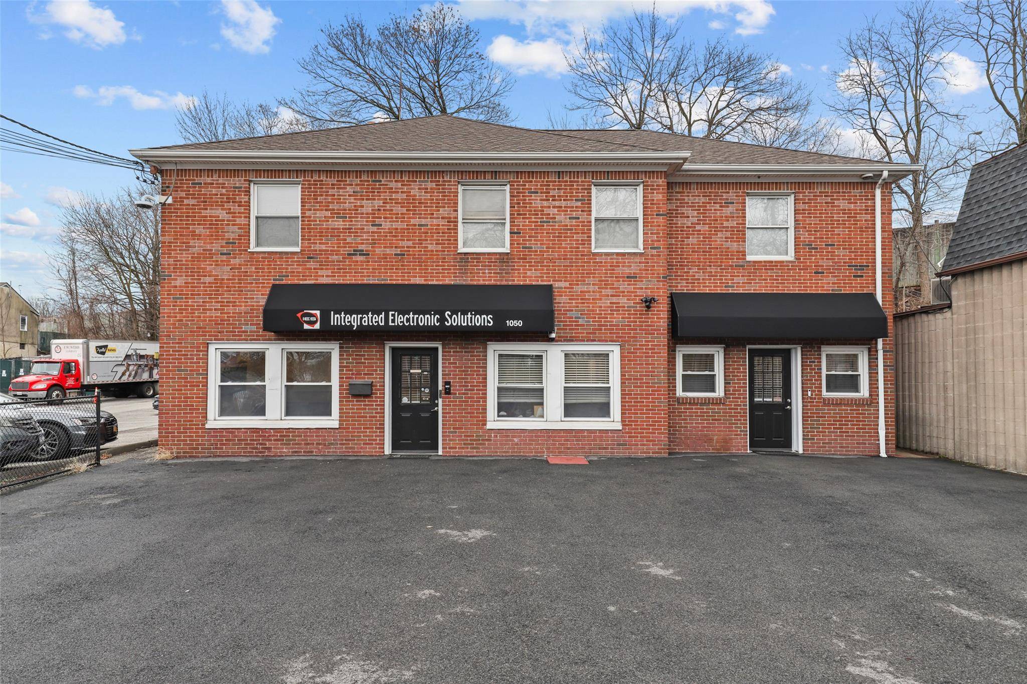 Mixed Use Commercial Property for Lease on Mamaroneck Avenue.