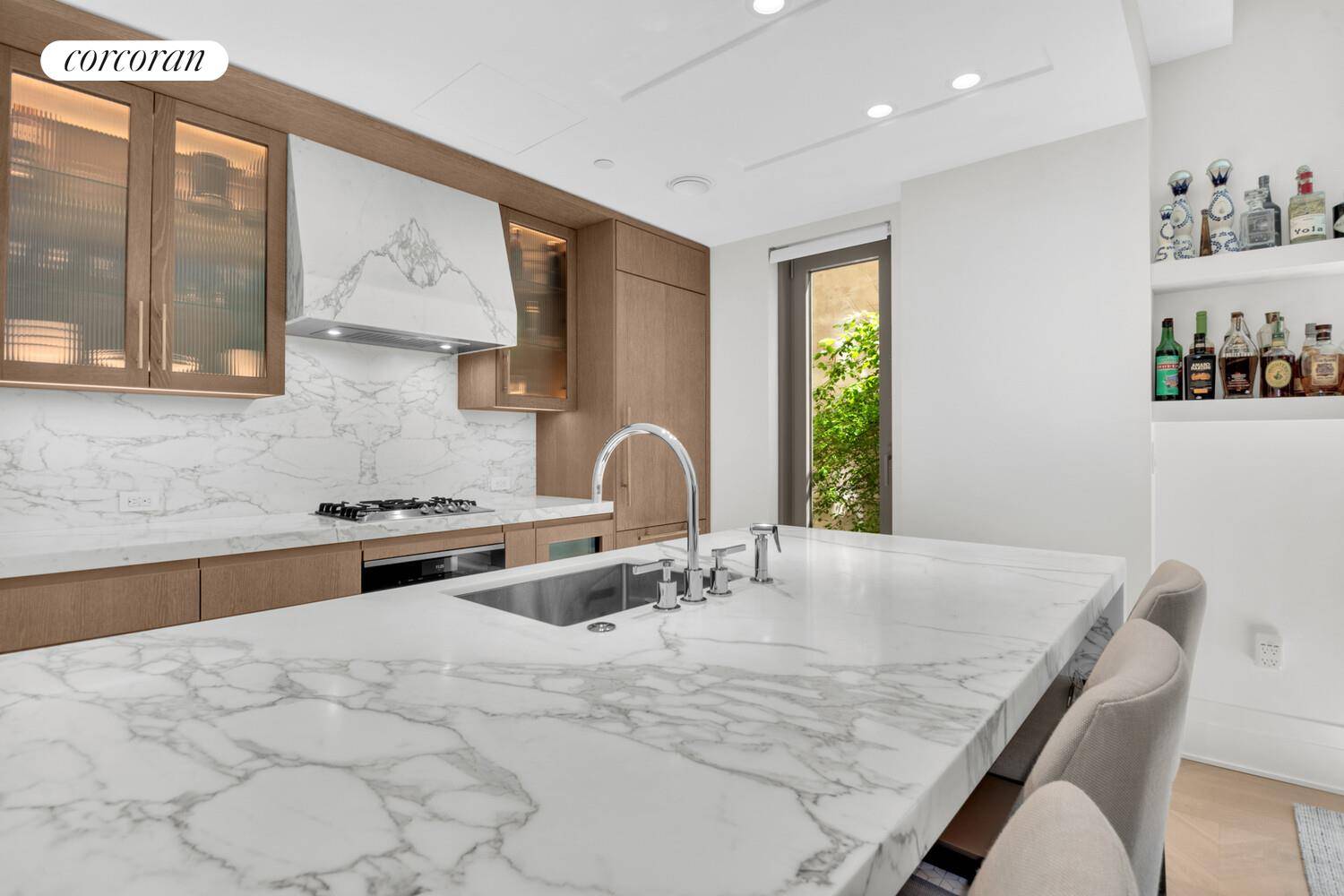 RARELY AVAILABLE ONE BEDROOM AT 40 BLEECKER !