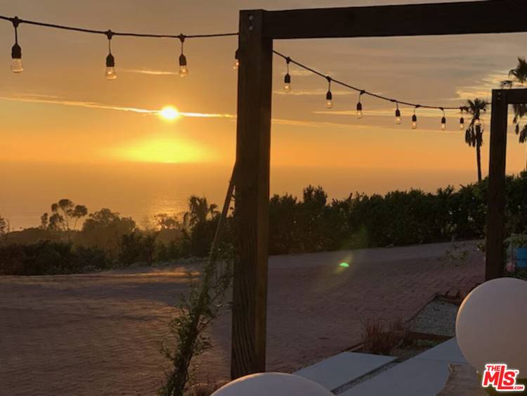 29910   Cuthbert Rd 1BR Malibu La