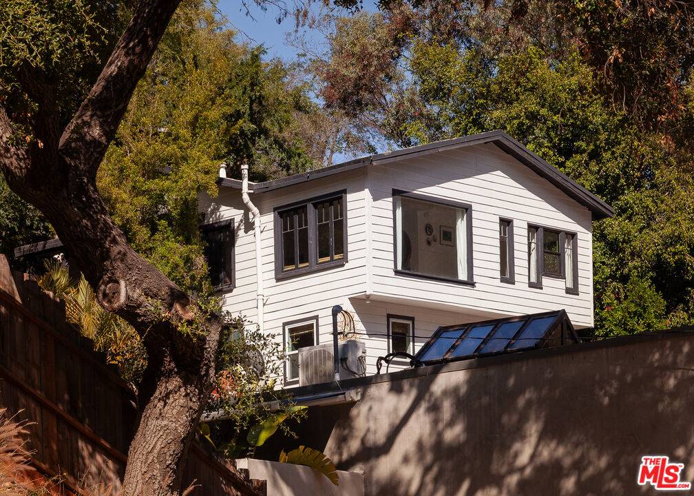 2108   Tavern Trl 4BR Hollywood Hills East La