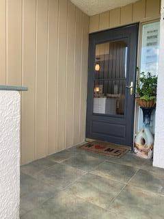 Jensen Beach 55 Condo Well maintained 2 2 move in ready condo on the second floor.