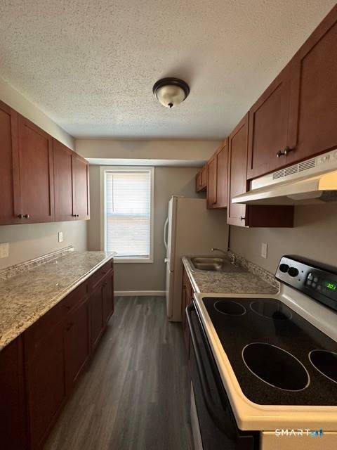 Excellent opportunity to acquire a cash flowing multifamily portfolio in Hartford, just minutes from Downtown.