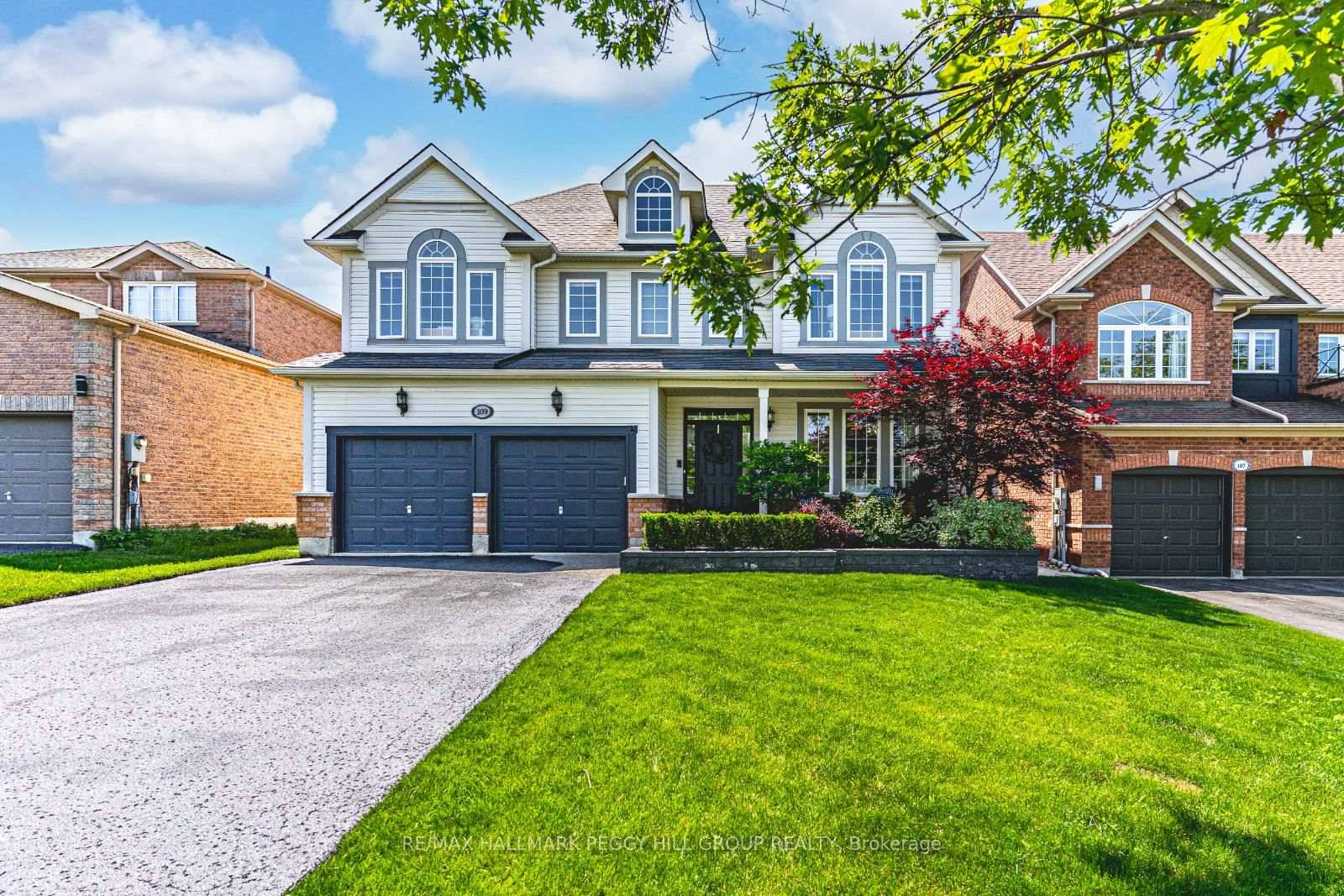 SEAMLESS DESIGN, SOPHISTICATED LIVING, amp ; ENDLESS ENTERTAINING IN THE HEART OF INNISHORE !