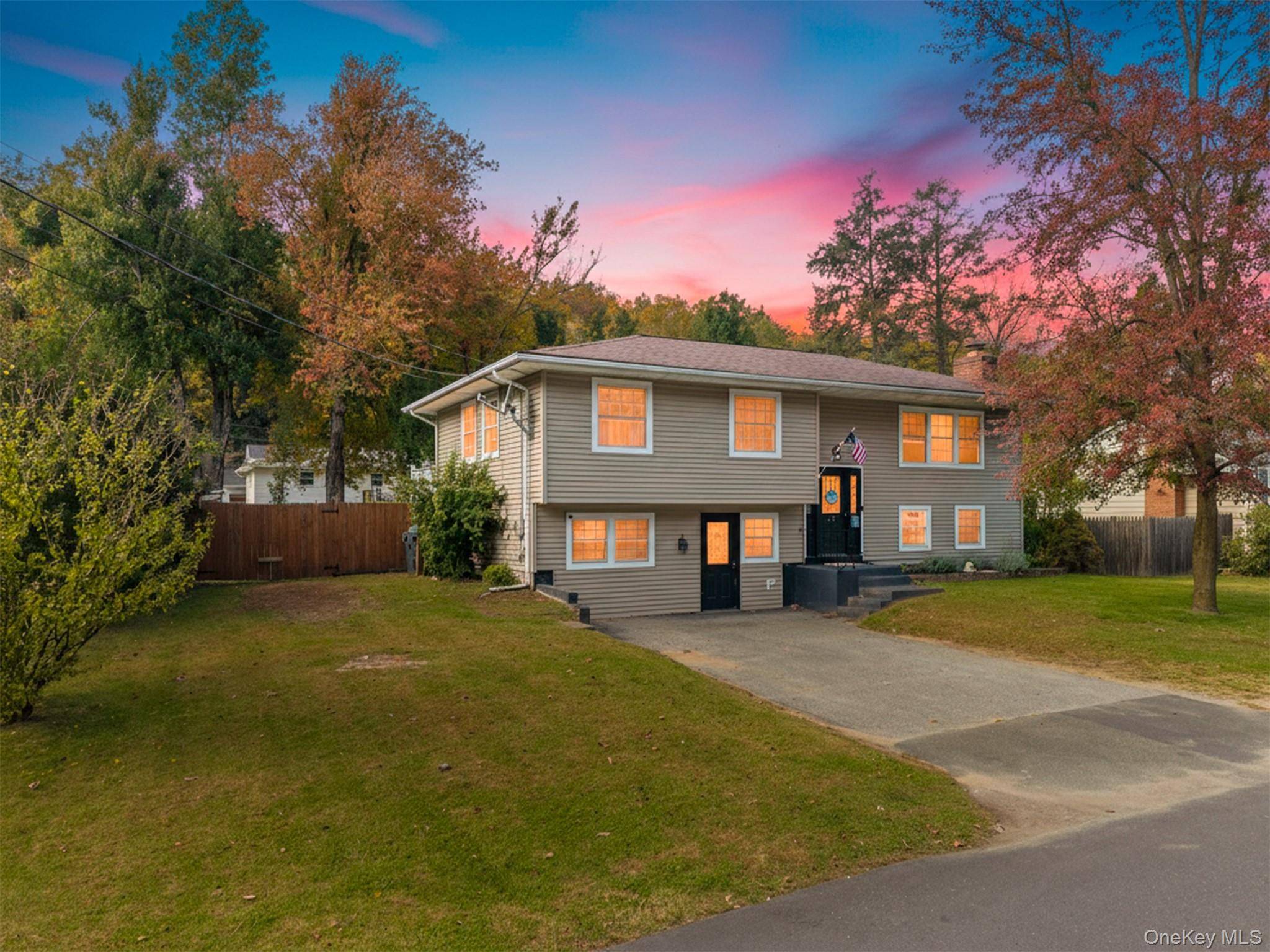 Welcome to this spacious 3 bedroom, 1.