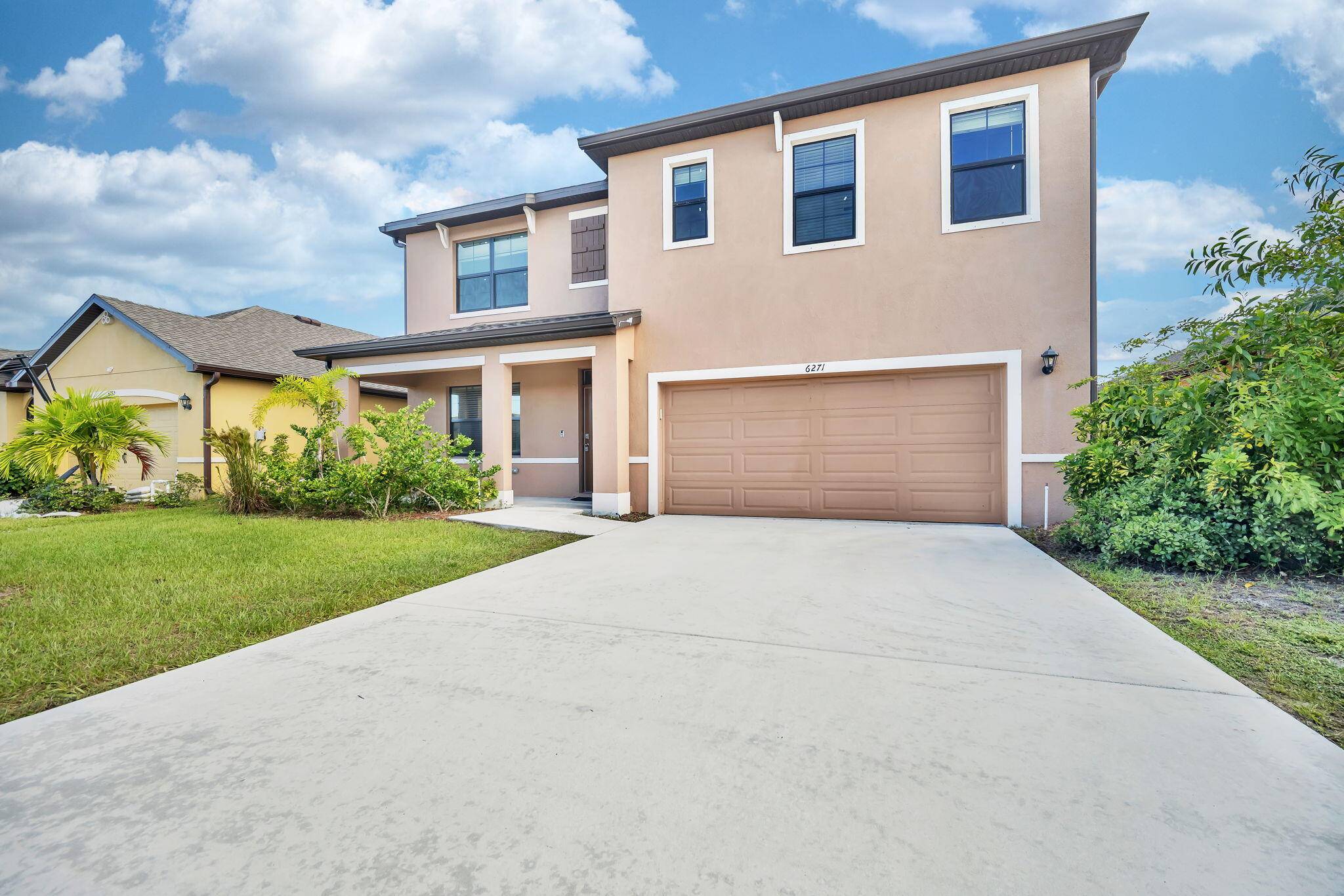 Now Scheduling. Only 2 story 5 3 2 in a gated community under 500K !