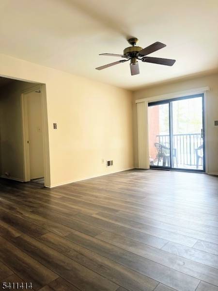 The Aspen, the most desirable community in the center of Edison.