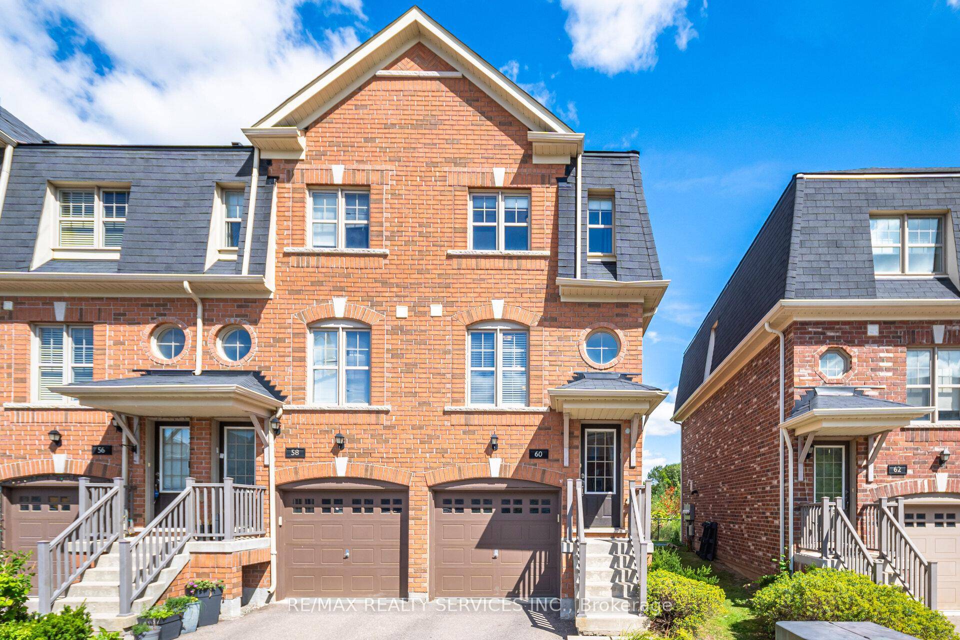 Spacious Modern Townhouse in Desirable Mount Pleasant Village.