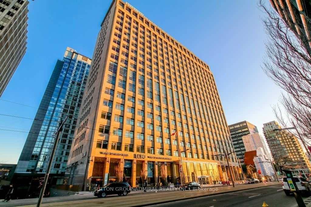Live In Style At The Iconic Imperial Plaza.