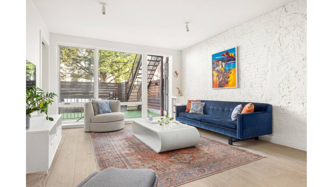 Located on one of Carroll Gardens' most charming blocks, Residence 1 at 239 President Street is a stunningly gut renovated garden floor duplex with private back yard.