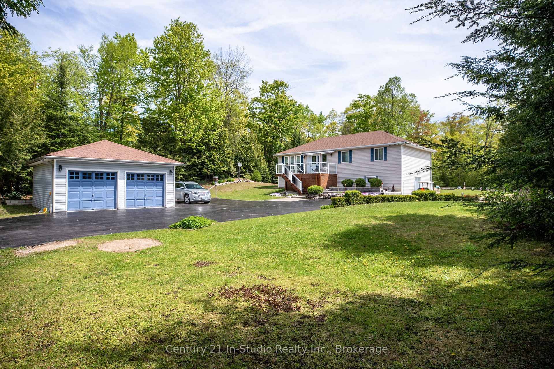 Beautifully Updated 3 Bedroom Home with Bonus Spaces in Oliphant.