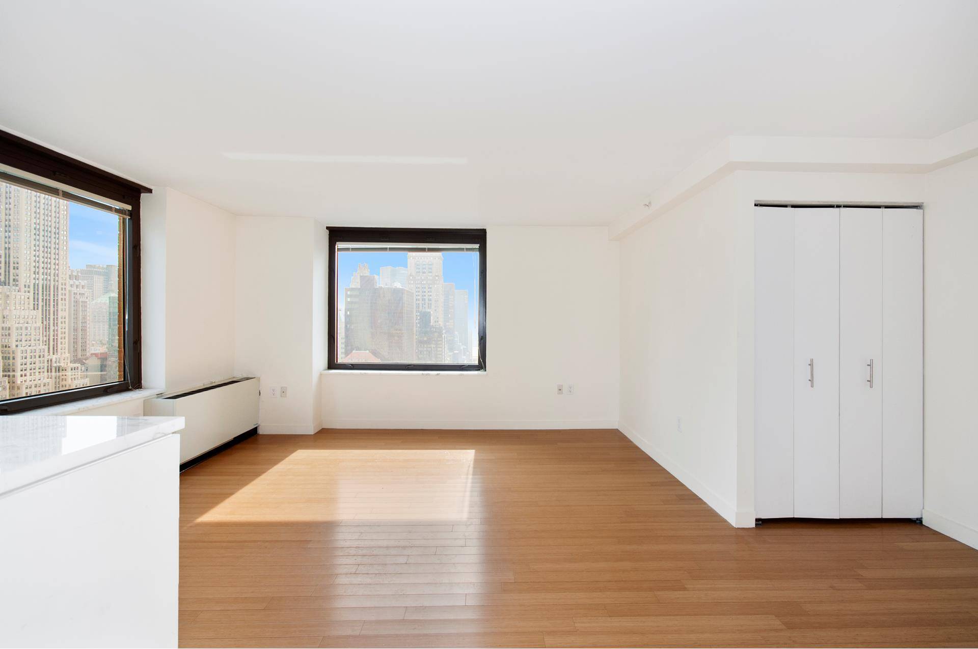 SHOWINGS require at least 24 hours advance notice due to occupied unit.