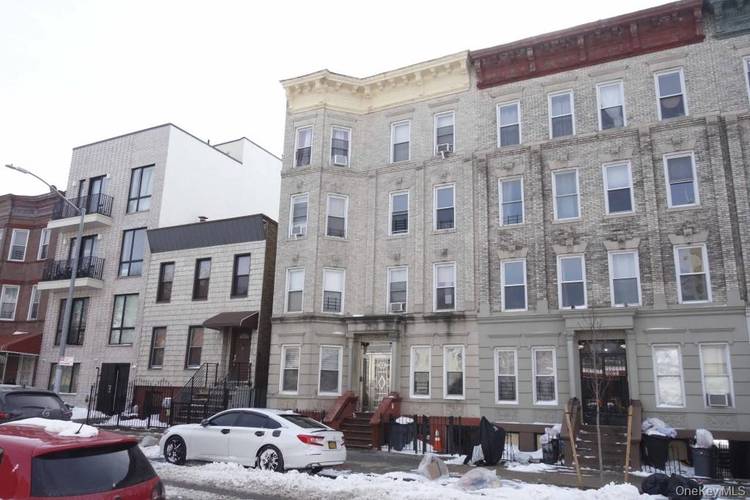 Outstanding investment opportunity in the heart of Brooklyn !