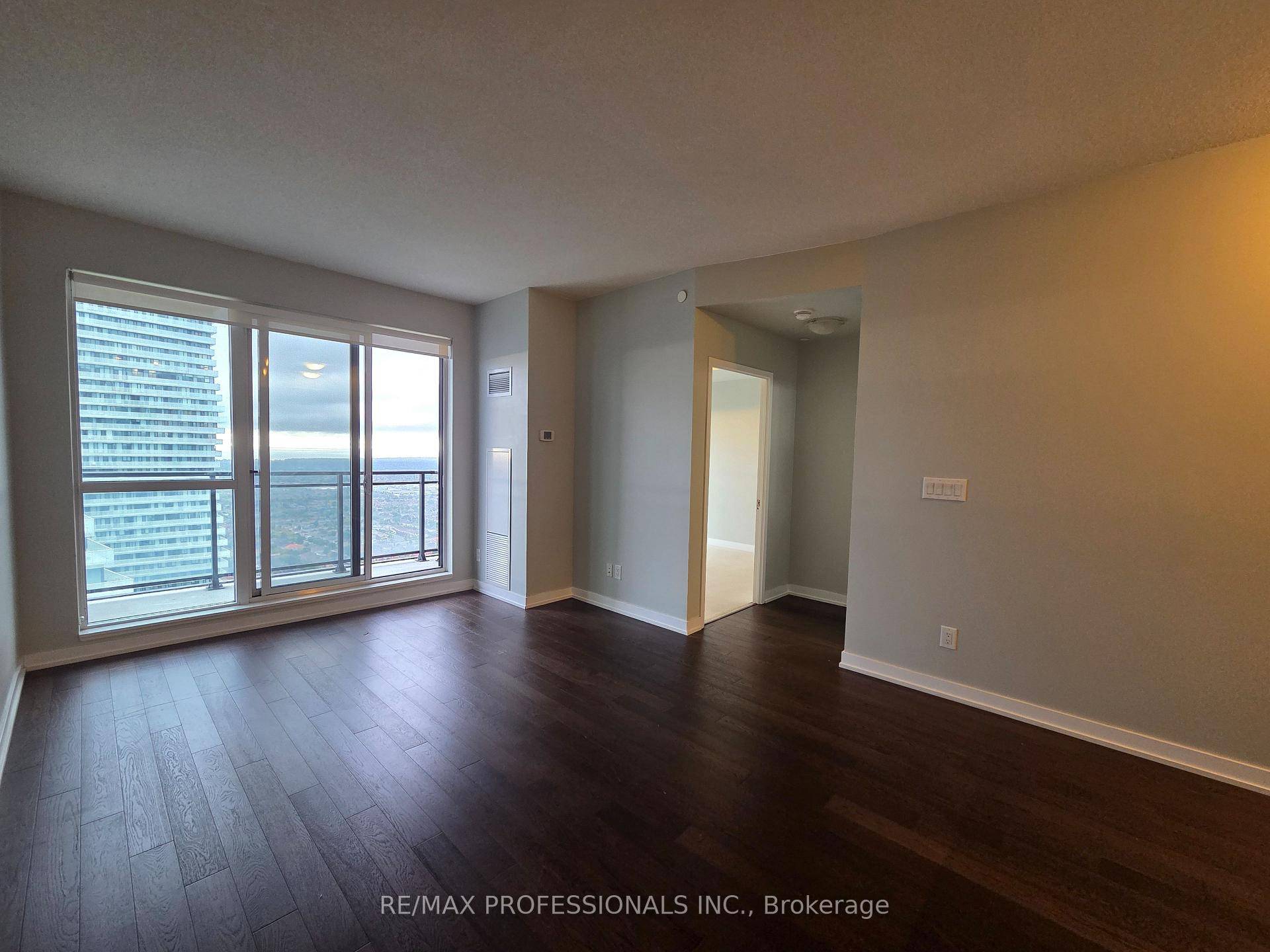 Welcome to Unit 4509 at 4011 Brickstone Mews, where excellent views and agreat layout meet, located in the heart of Mississauga at City center steps to everything that you need.
