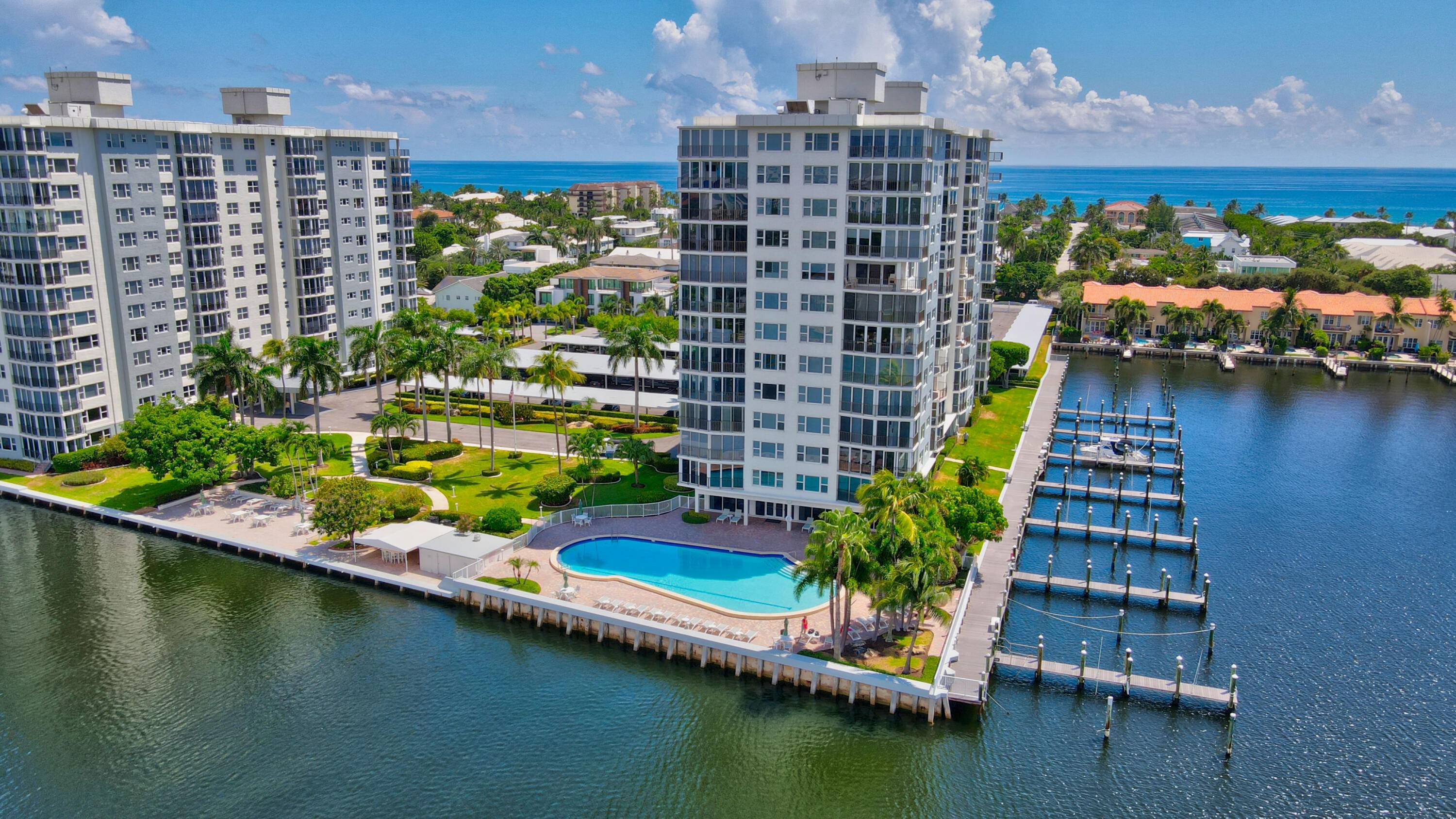 Seagate Towers is one of Delray's' premier high rise buildings offer luxury amenities and boat dockage !