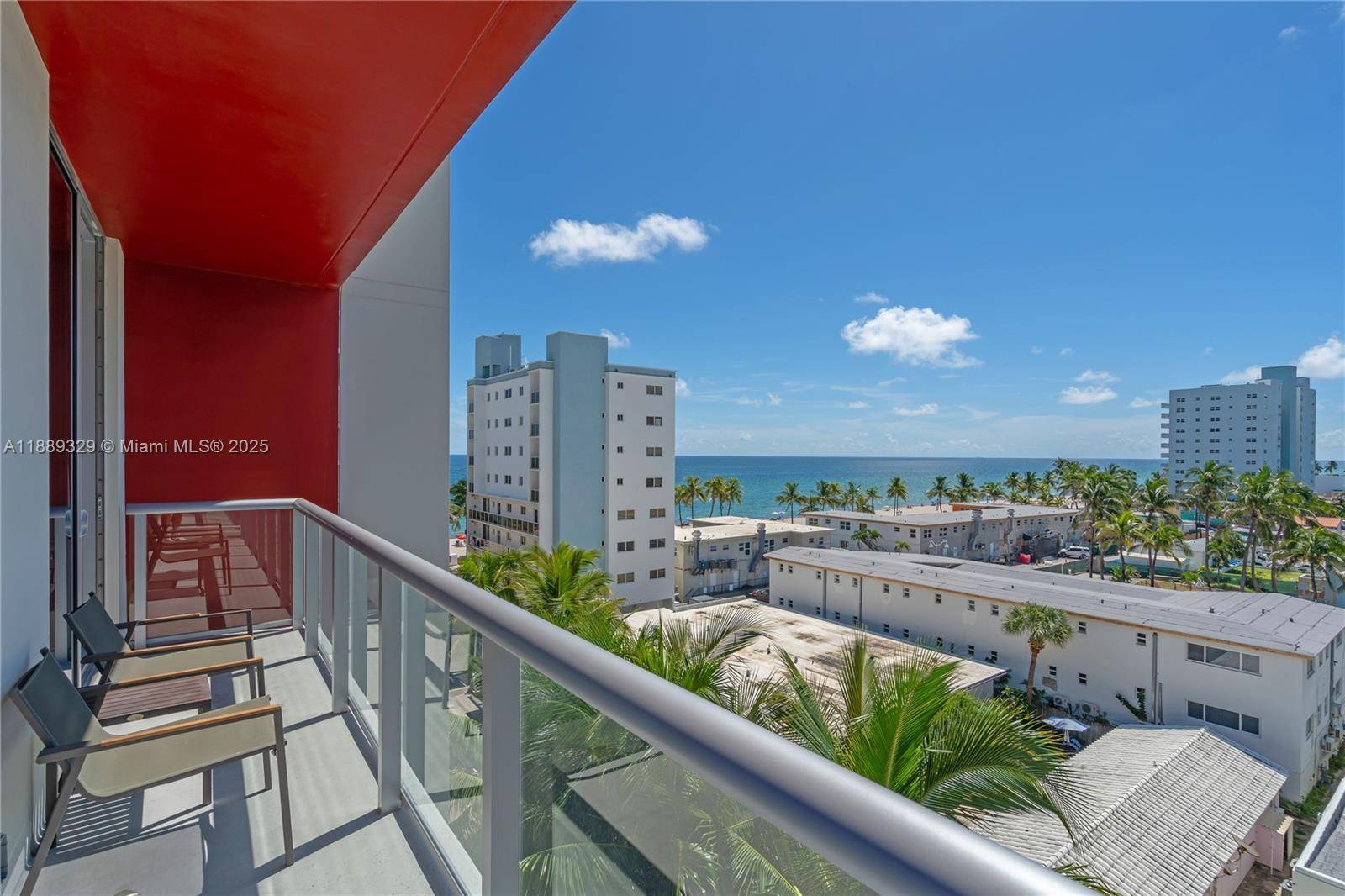 Stylish 1 bedroom, 1 bath condo located in the heart of Hollywood Beach.