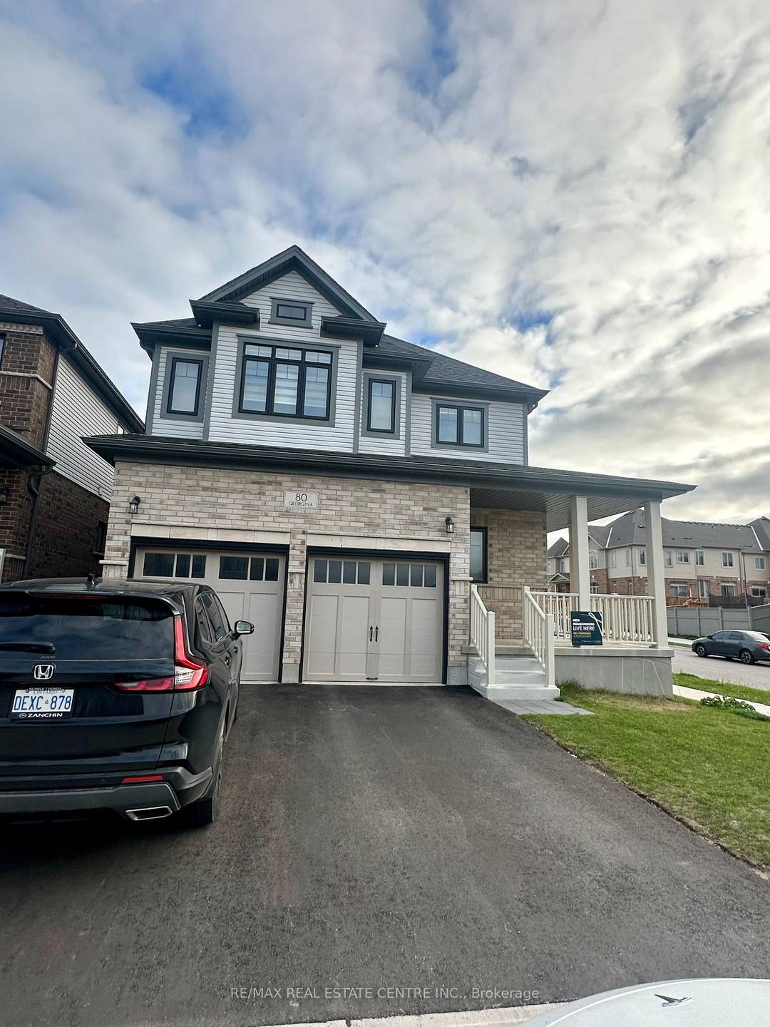 Welcome to Bright, New and Modern basement apartment boasts two spacious bedrooms, a separate side entrance, a fully equipped kitchen, a modern full bathroom, and its own dedicated laundry area.