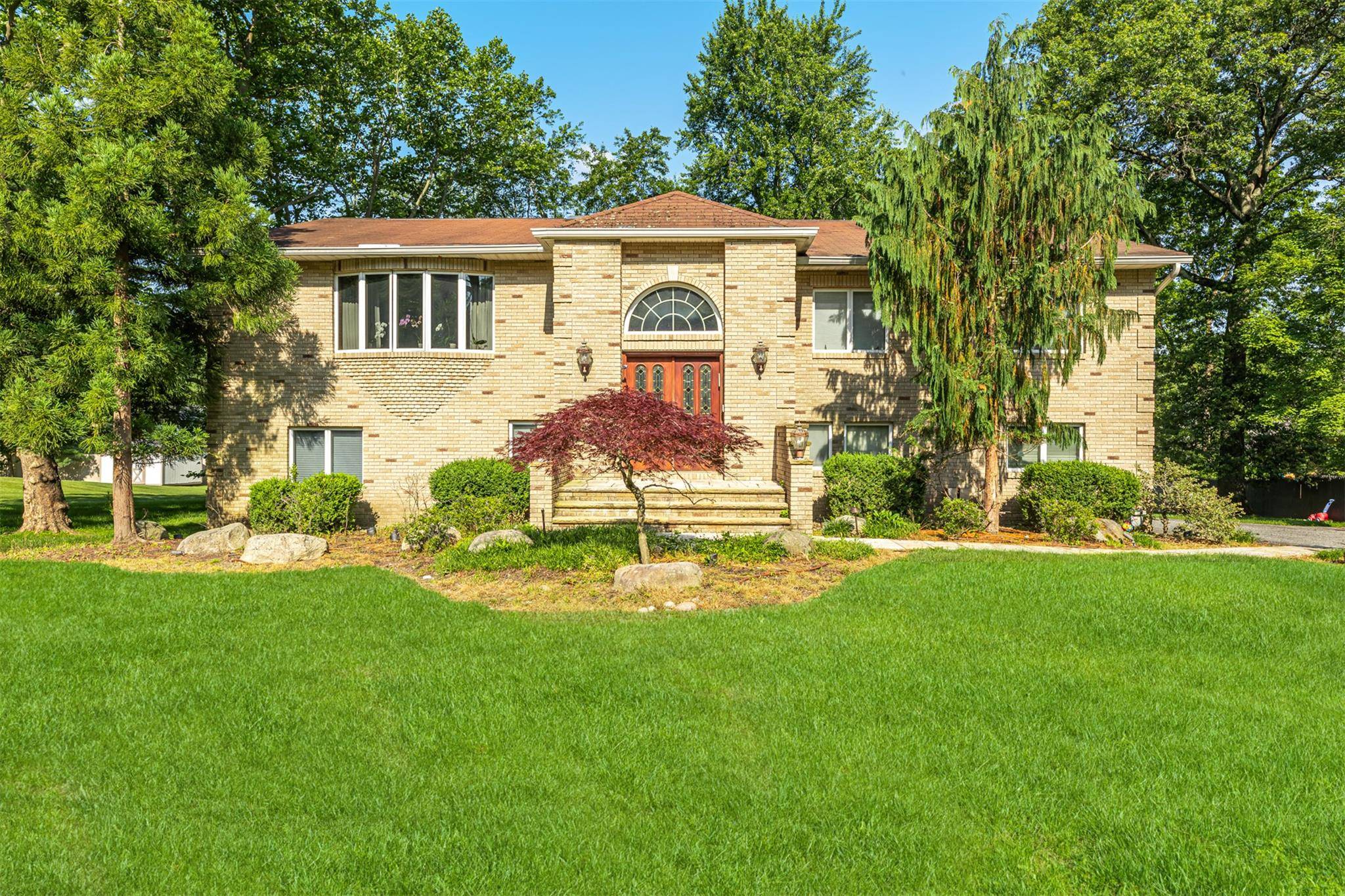 Welcome to 41 N Quince, Monsey, NY A Rare Find in the Heart of Forshay !