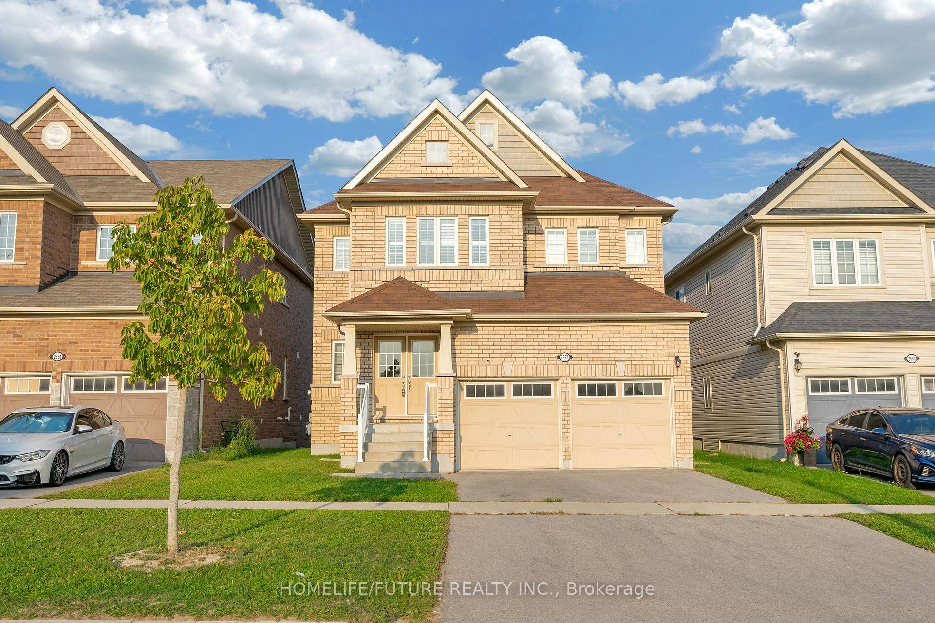 This Stunning Over 3, 000 Sq Ft 4 Bedroom Detached Home With A Versatile Loft Is Located In The Highly Desirable Windfields Community Of North Oshawa, Offering Style, Space, And ...