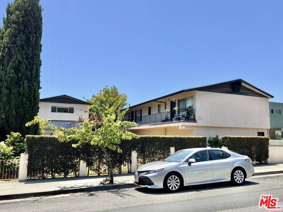 1552 Berkeley St 3BR Santa Monica La