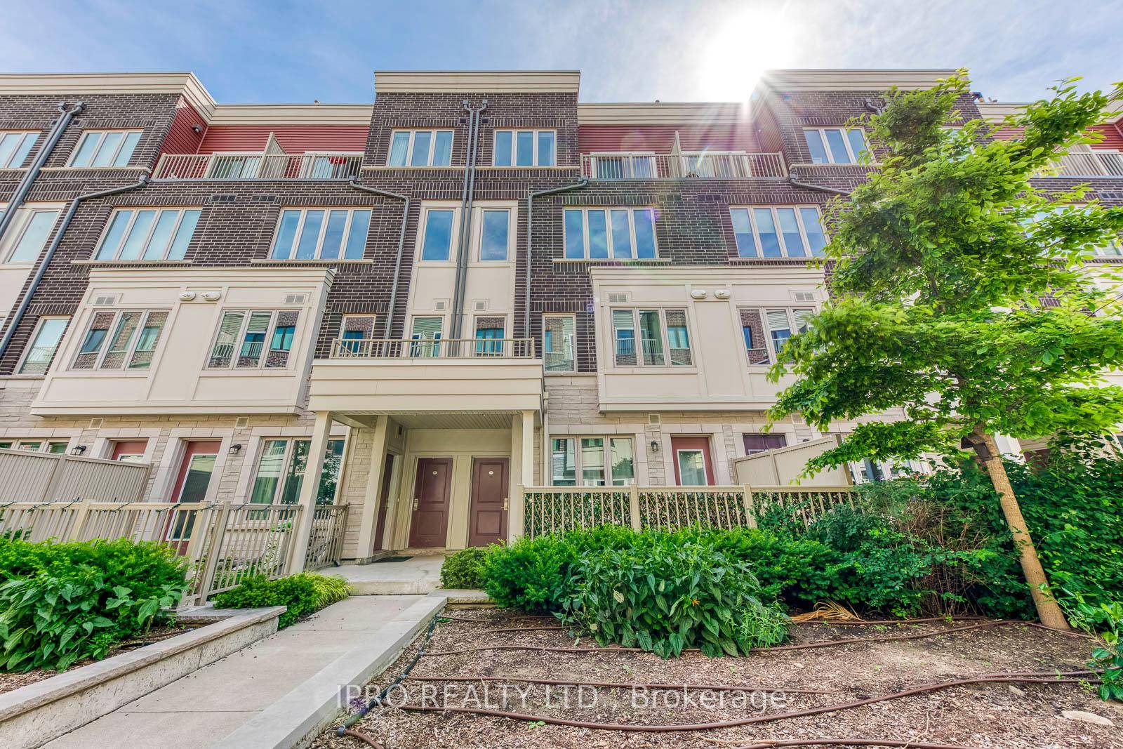 Welcome to this beautiful, modern executive townhome in the sought after Long Branch neighborhood.