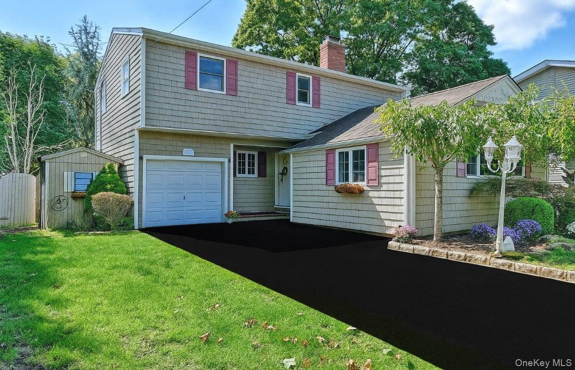 Welcome to 22 Fairview Road, Massapequa NY.