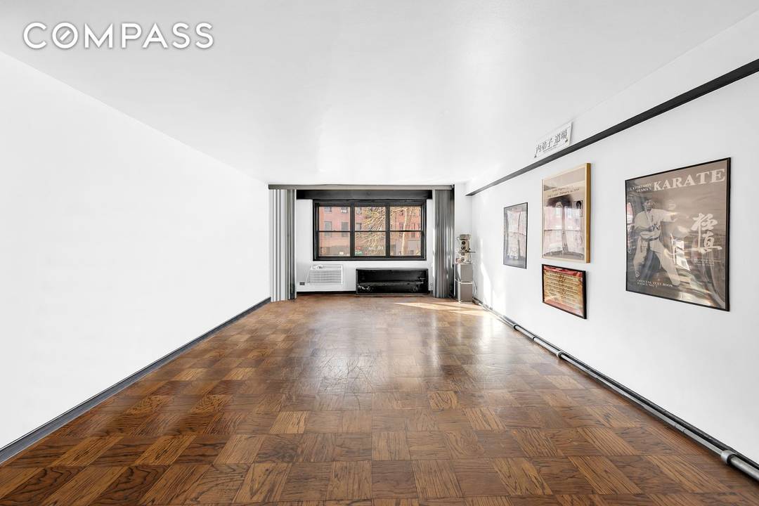 Create your downtown dream home in this spacious split two bedroom, two bathroom co op featuring great storage, lovely treetop views and an ideal location at The Rembrandt one of ...