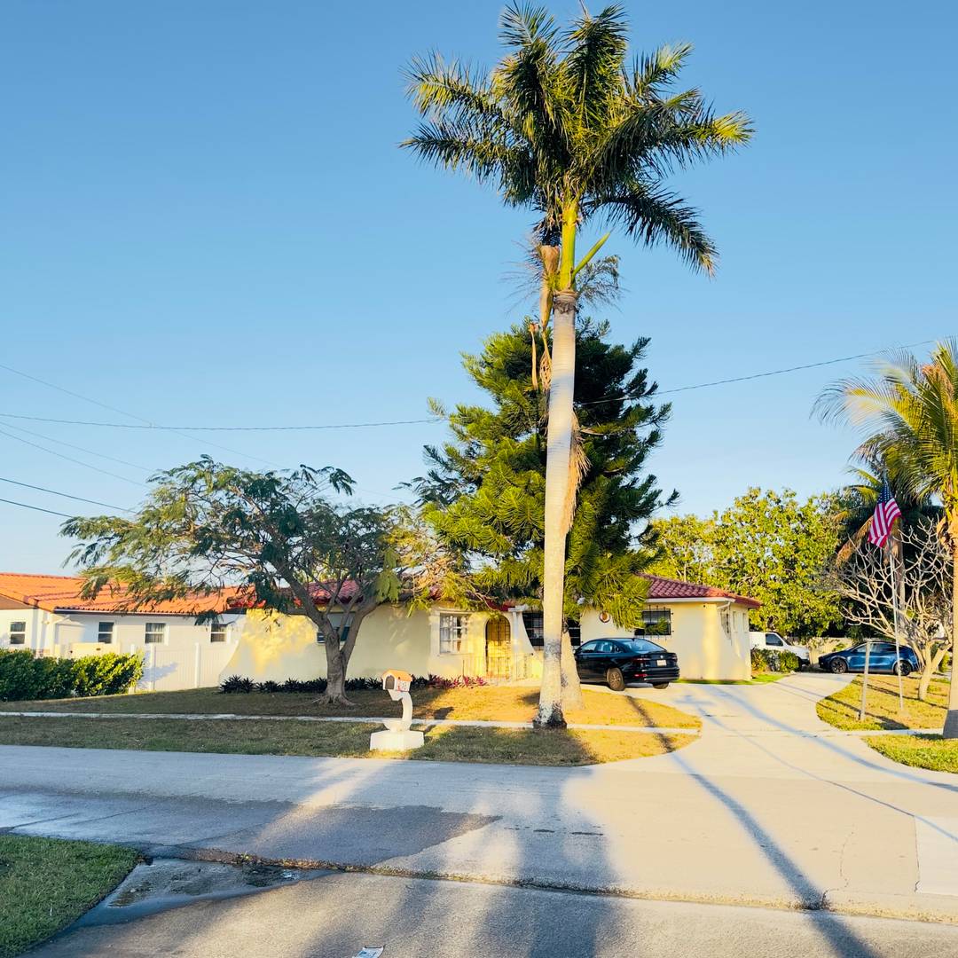 Colonial Style house in excellent area Virtual Tour https www.