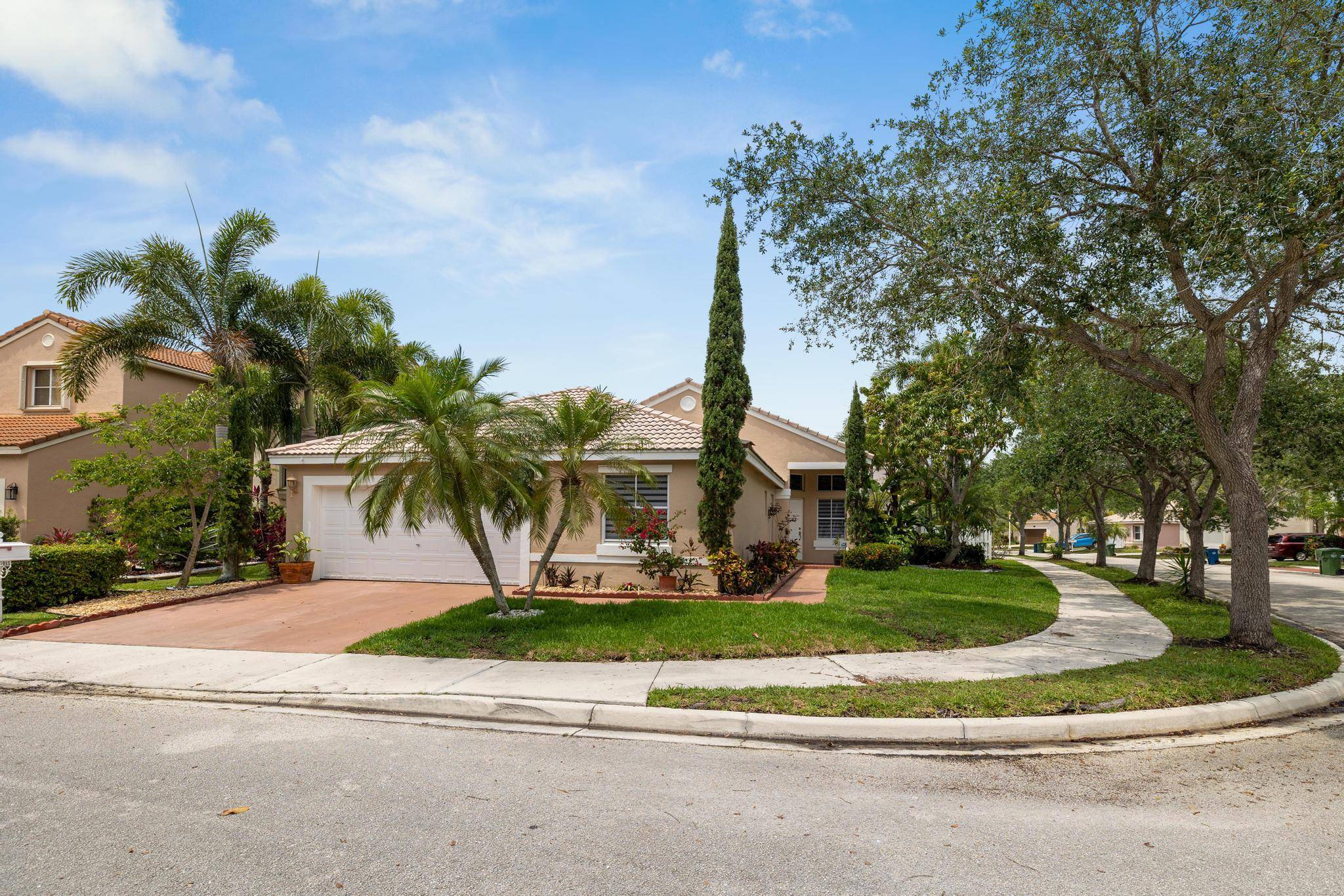 SPECTACULAR 3 2 REMODELED SINGLE FAMILY HOME IN THE HEART OF WESTON !