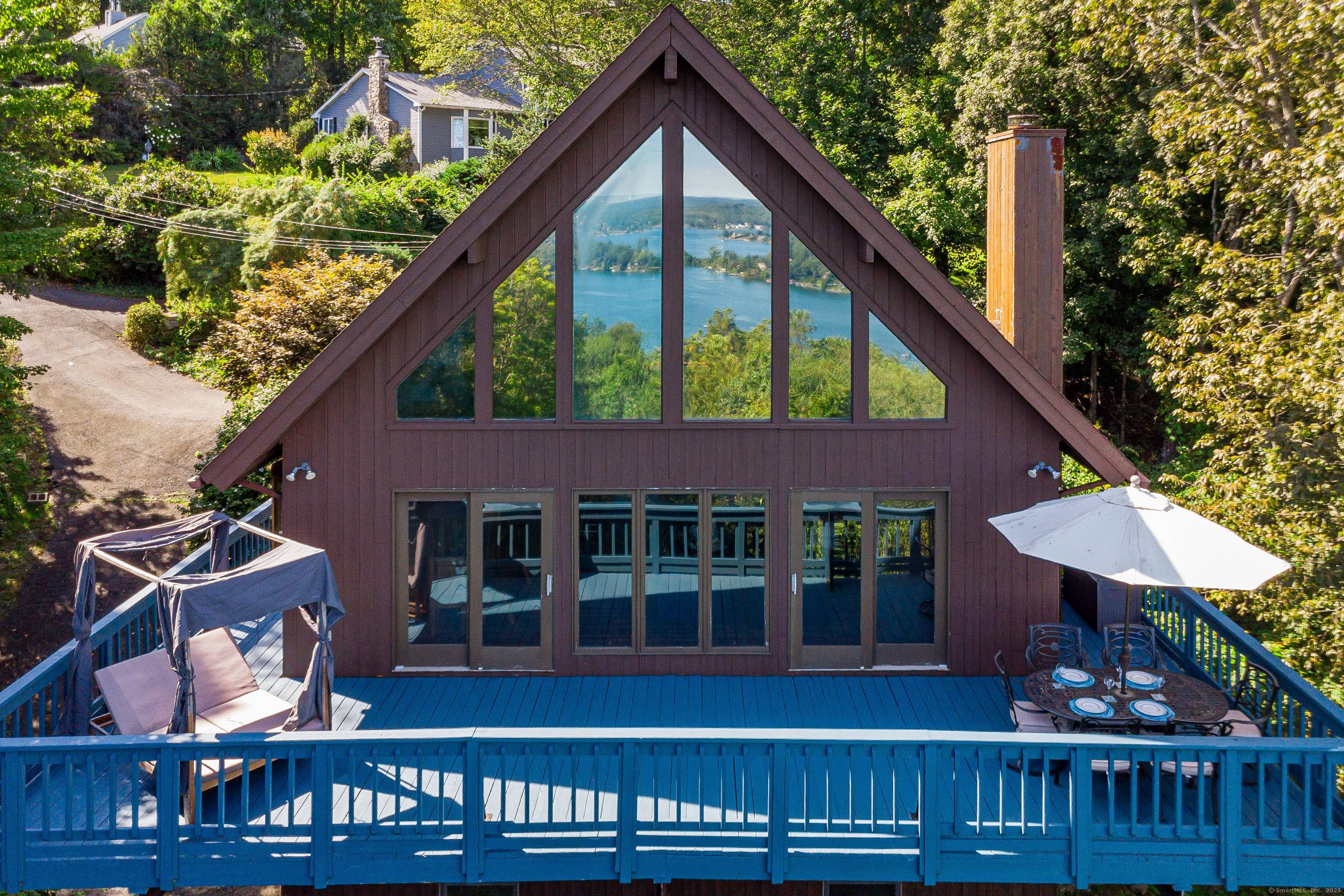 Welcome to Connecticut country living at its finest !