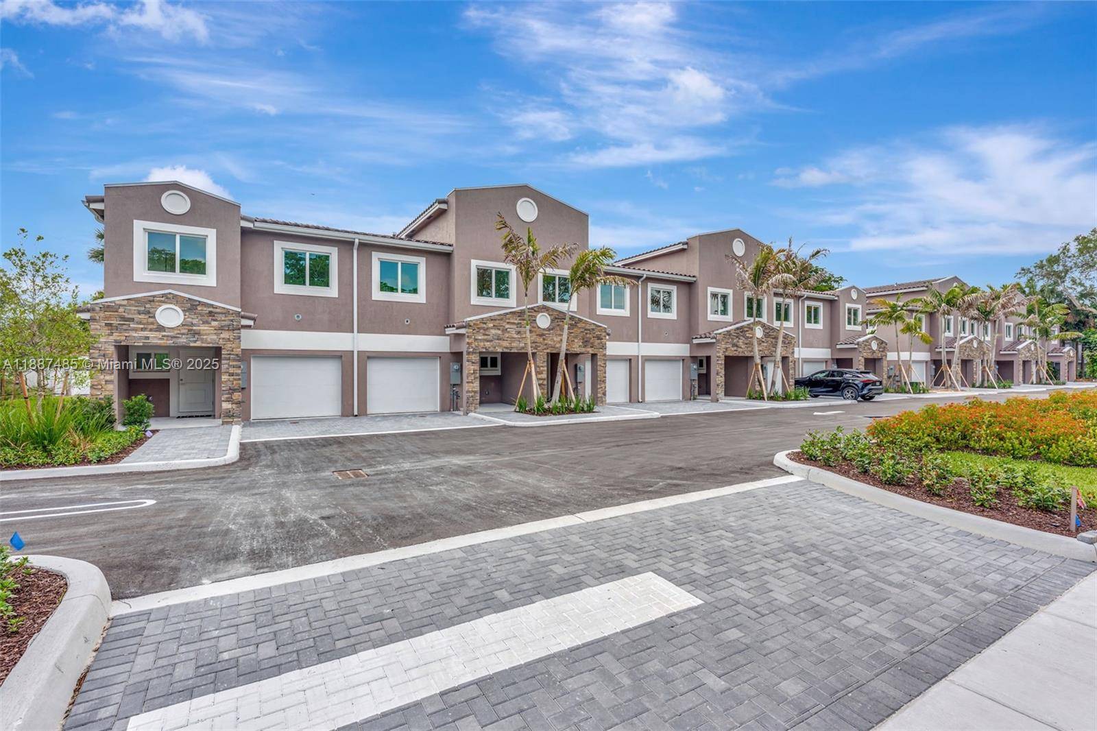 Discover the epitome of contemporary living at LOGAR VILLAGE, a NEW CONSTRUCTION project offering 11 exquisitely designed townhomes spread across two buildings with a shared common area.