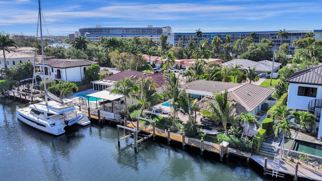 A Coastal Haven in Coveted Little Harbor !