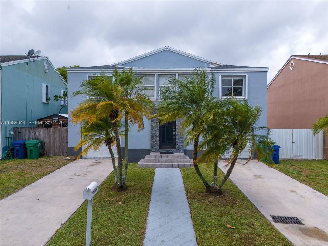 Stunning 4 Bedroom Home in Cutler Landings with Dual Master Suites amp ; Room to Grow !