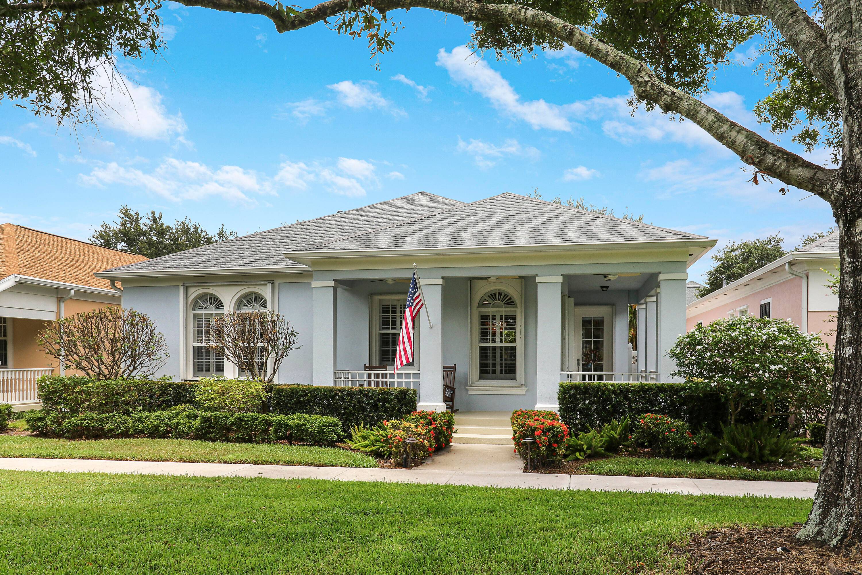 Welcome to charming NewHaven one of Jupiter's most desirable communities.