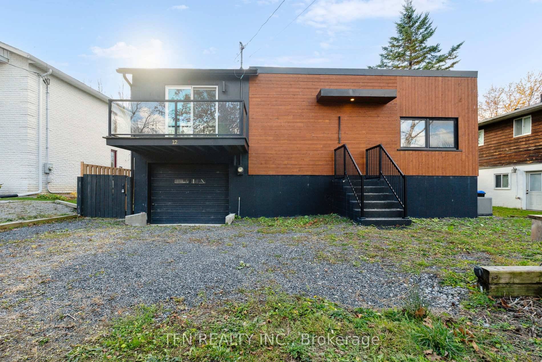 Welcome to 12 Schooner Lane, a stunning property in a prime location in Tay !