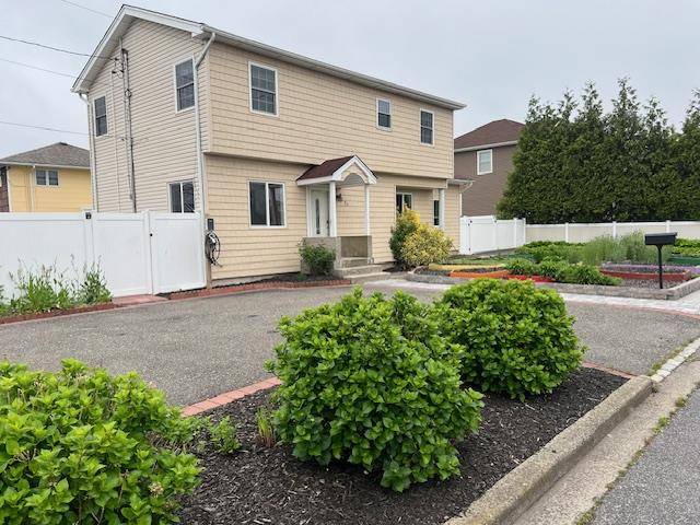 Welcome to this Lovely Colonial Featuring 3 Nice Size Bedrooms with Bonus Guest Quarters on the Main Level with 2 Rooms, a Full Bath and an Outside Entrance, Complete with ...