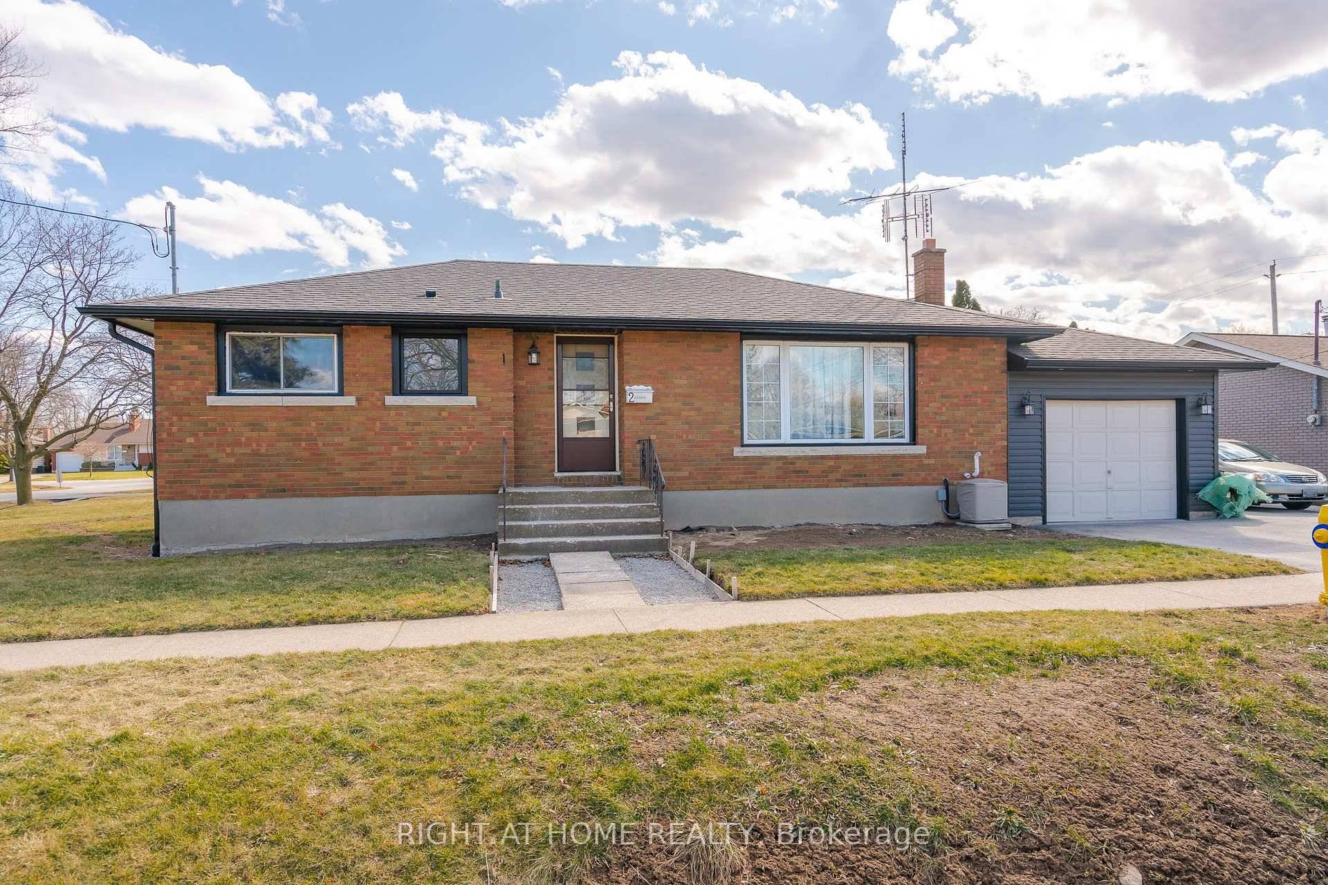 Located In The Highly Desired North St.
