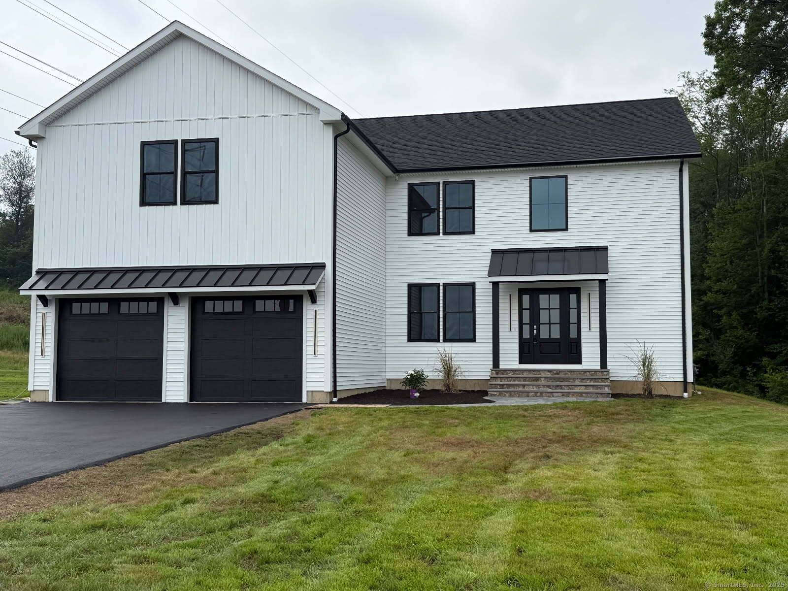 This your opportunity to purchase new construction custom home in White Hills most sought after neighborhood.