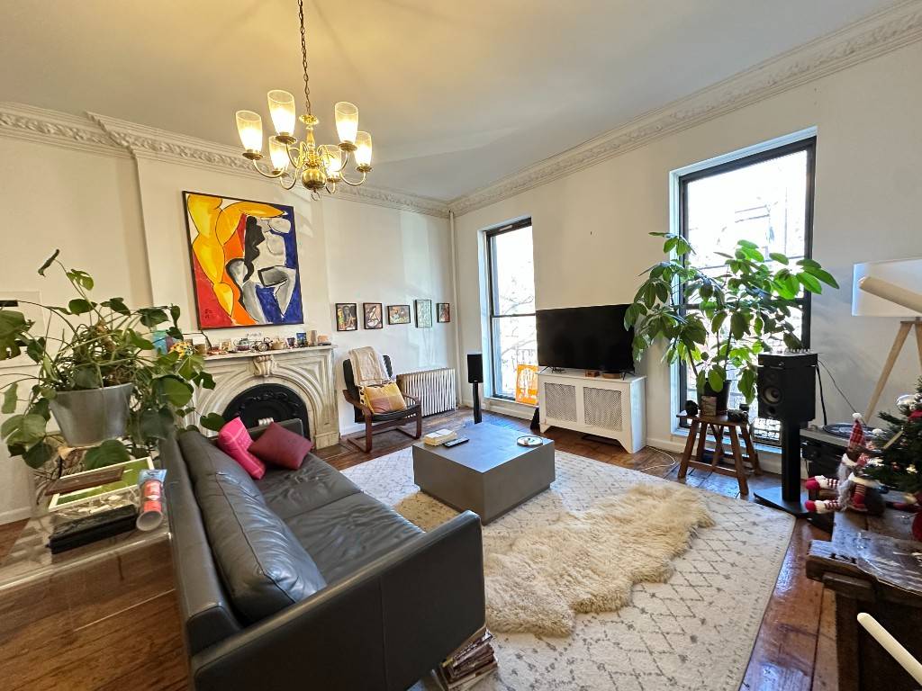 Second Floor one bedroom one bath available March 15th in a classic Carroll Gardens townhouse.