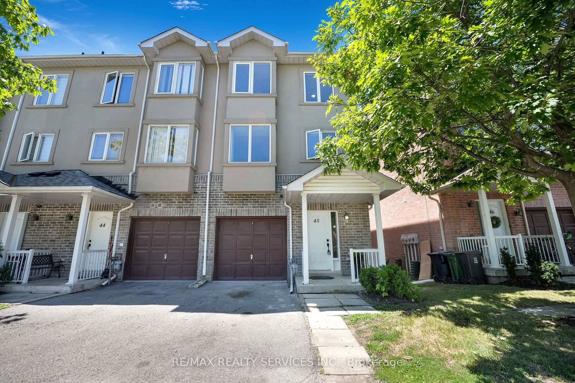 A SHOWSTOPPER ! This rare over 2200 Sq Ft End Unit Townhouse situated in the desirable family friendly community Humbermede.