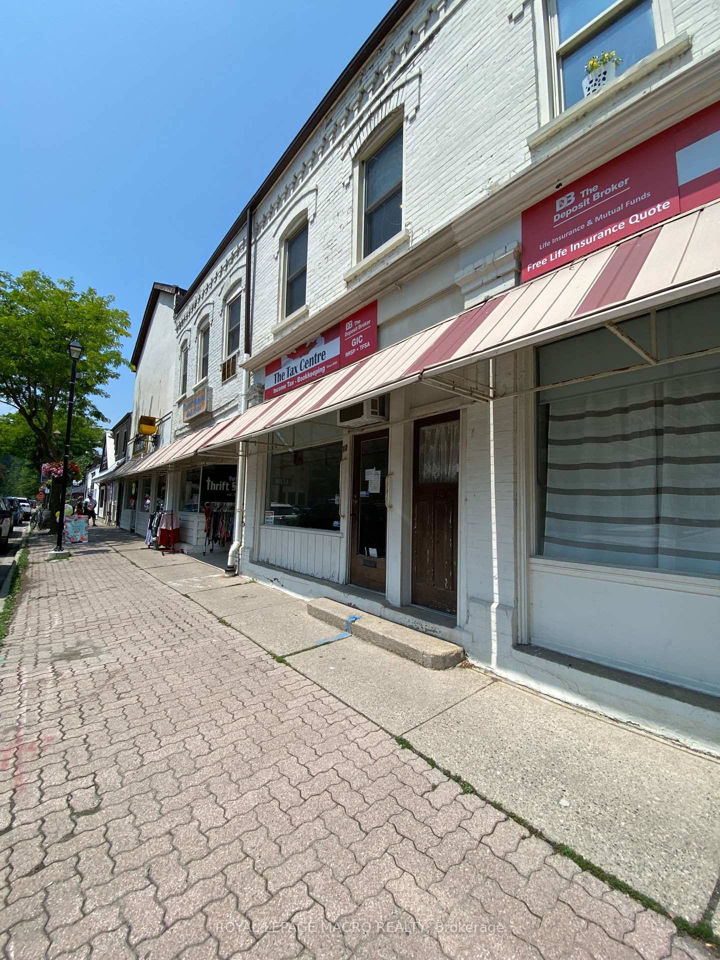 Welcome to this cozy 1 bedroom unit nestled in the historic downtown of Paris, Ontario.