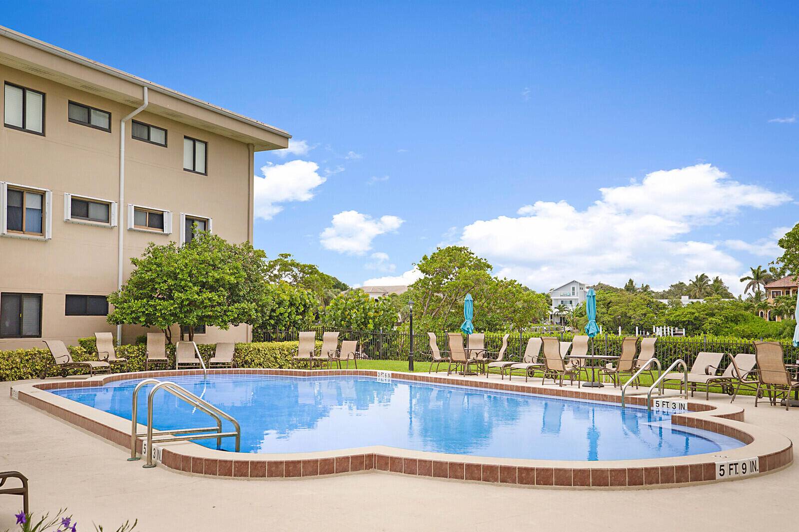 Move in Ready ! ! First floor condo with walking distance to the Intracoastal and pool.
