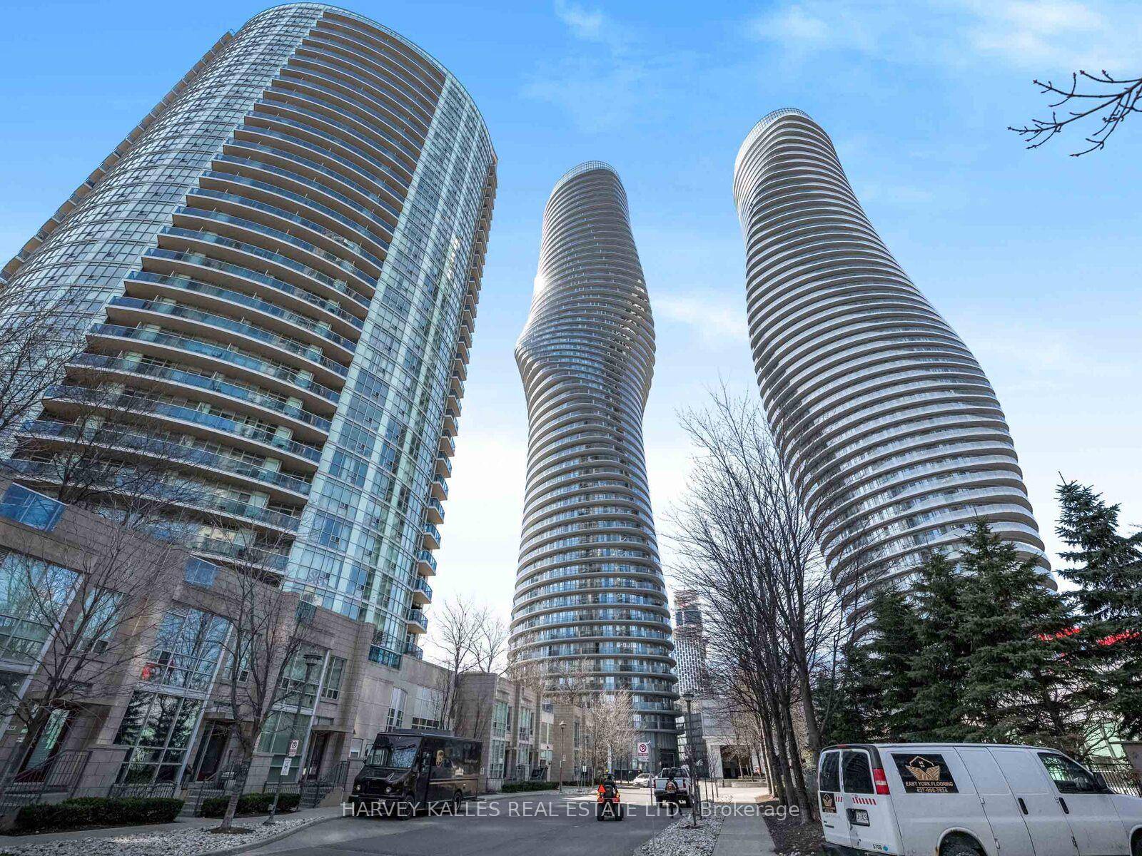 Welcome to this prestigious 2 1 bedroom, 2 bath suite at the iconic Absolute World Marylin Monroe Towers in Downtown Mississauga !