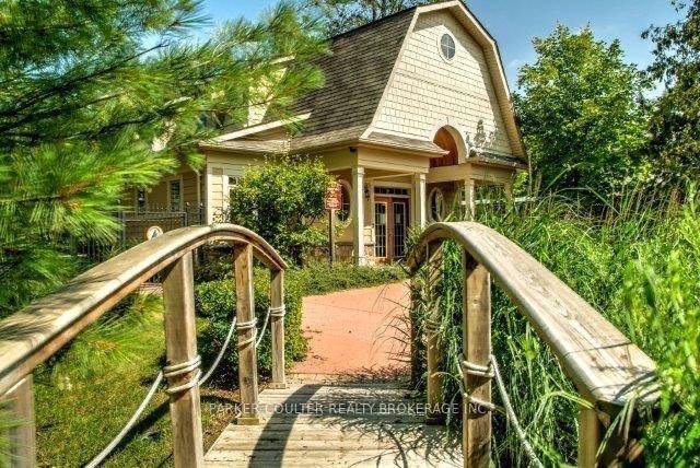 Presenting 300 Stonebridge Blvd conveniently located in Stonebridge By the Bay in Wasaga Beach.