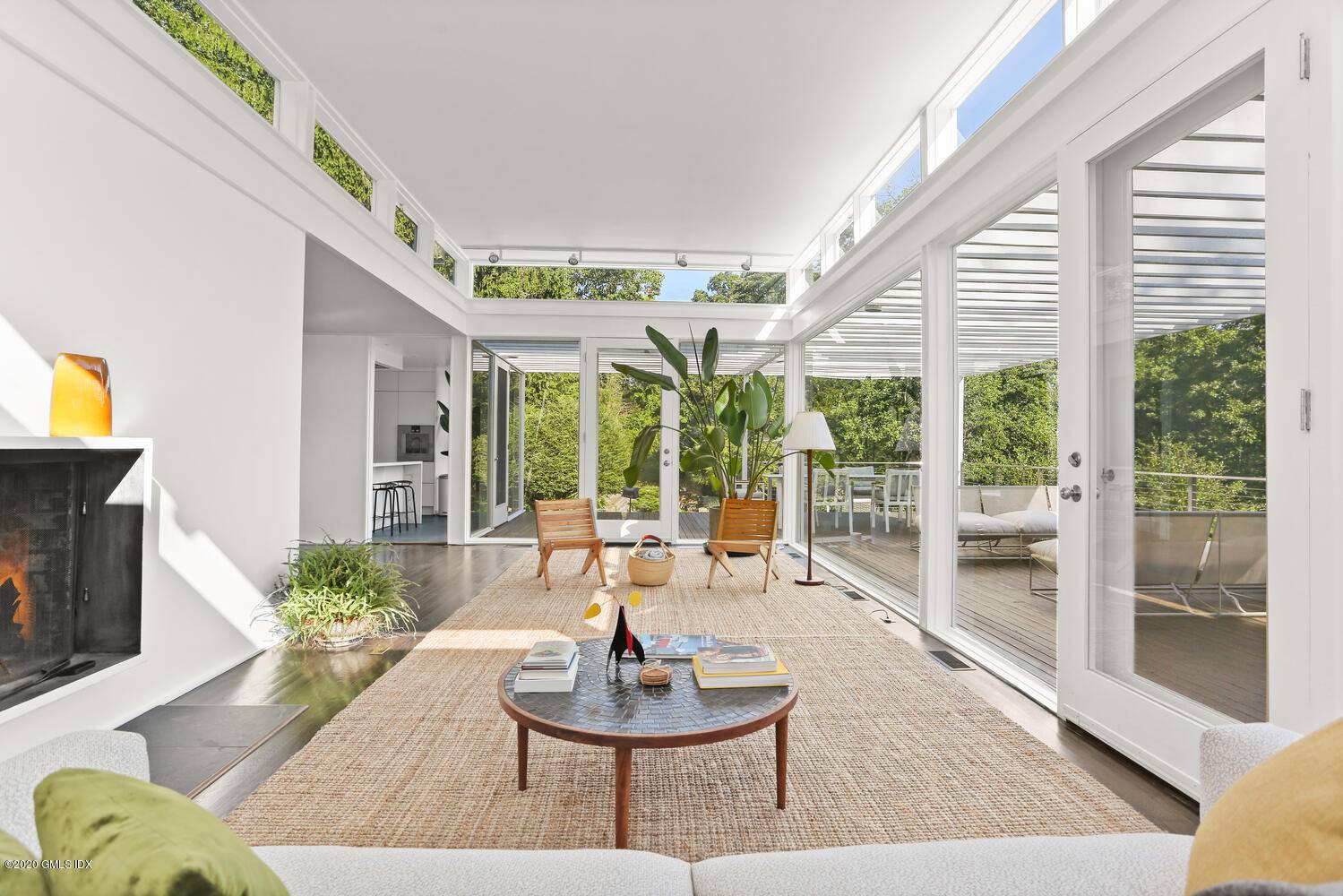 The Otnes House, a true floating oasis !