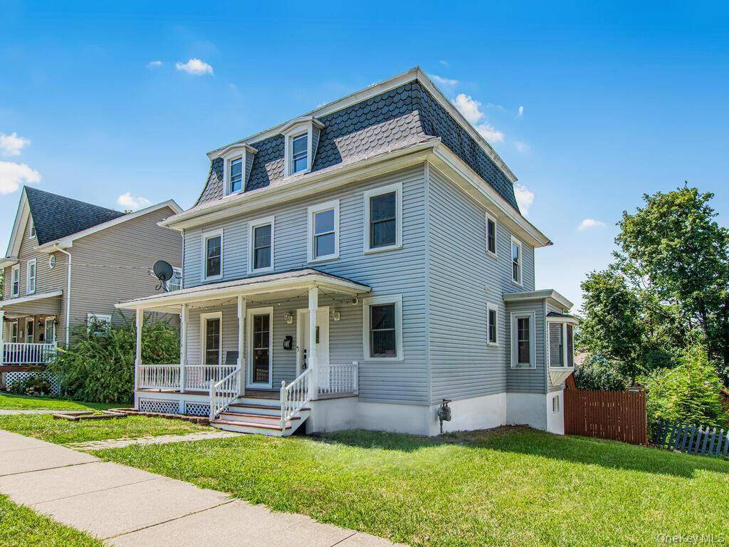 Welcome to this charming Colonial home in the heart of Goshen !
