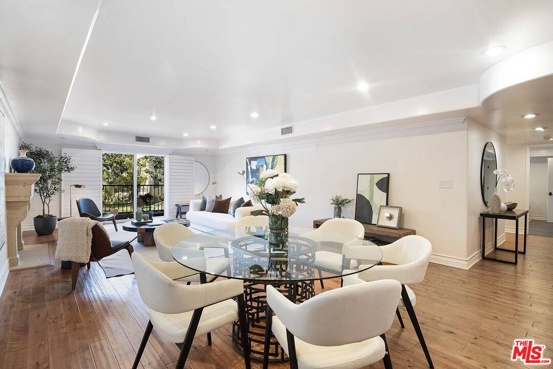 10390 La Grange Ave 2BR Beverlywood La