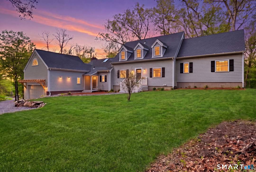 Welcome to 136 Goose Hill Rd.